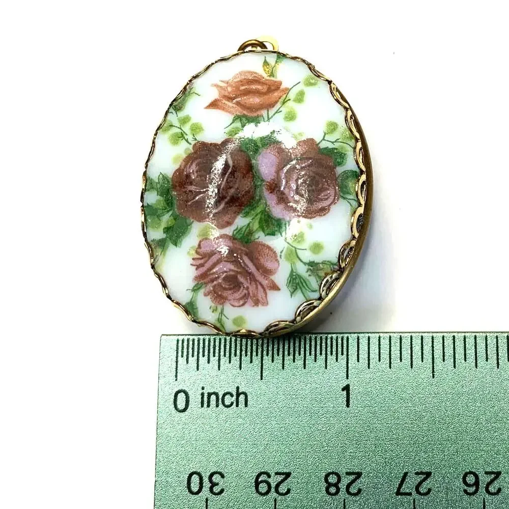 Unbranded vintage hand